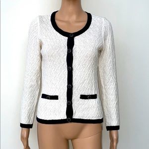 AIDA CREAM NAVY TRIM BUTTON SWEATER, S